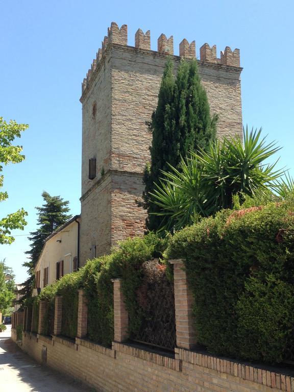 Отель Castello D'Abruzzo Рипа-Театина Экстерьер фото