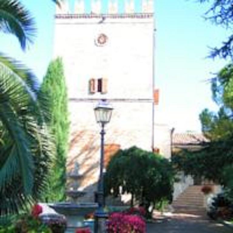 Отель Castello D'Abruzzo Рипа-Театина Экстерьер фото