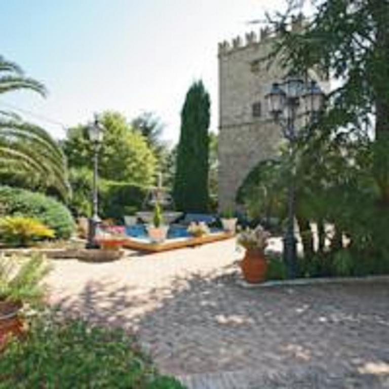 Отель Castello D'Abruzzo Рипа-Театина Экстерьер фото